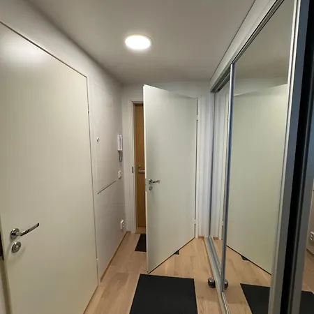 Neat Near The Metro In *